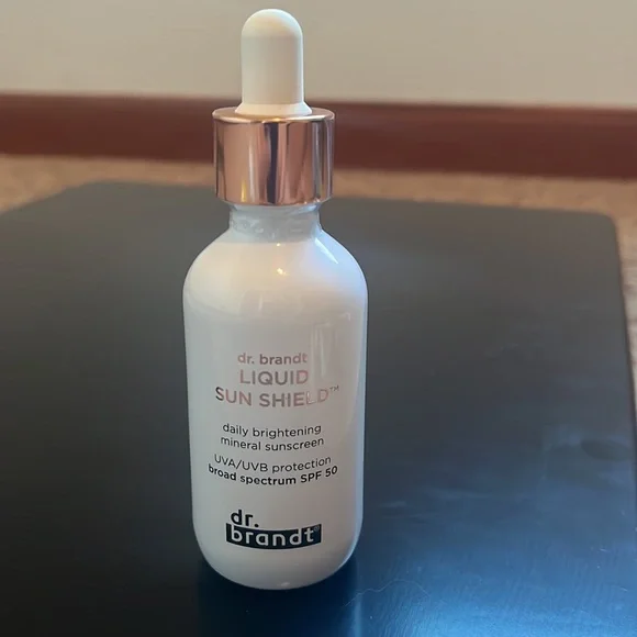***SOLD*** Dr Brandt Skincare Liquid Sun Shield Daily Brightening Mineral SPF - Picture 2 of 8